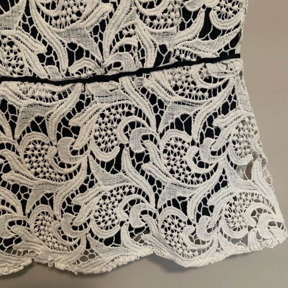 Anthropologie Maeve Crochet Peplum Top, size 0 - Picture 2 of 7